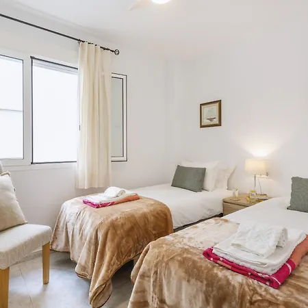 Apartmán Paseo Del Mar *